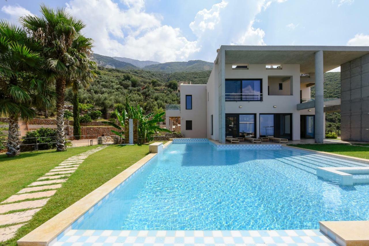 Landmark - Ορόσημο Vérga Kalamátasz Kültér fotó